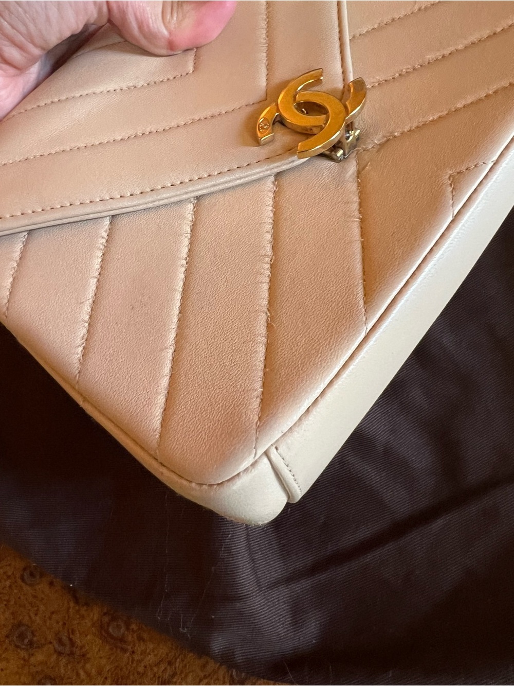 Authentic Chanel Envelop flap - Picture 6 of 16